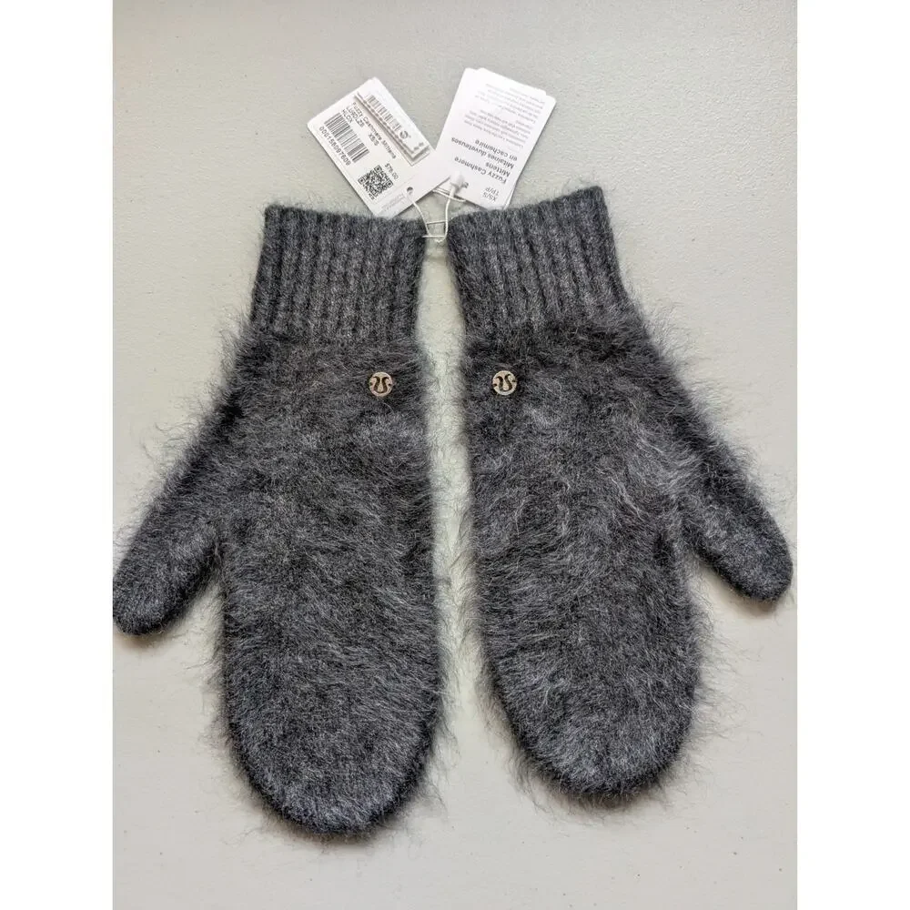 NWT Lululemon Women's Fuzzy Cashmere Mittens Size XS/S Heathered Light Onyx